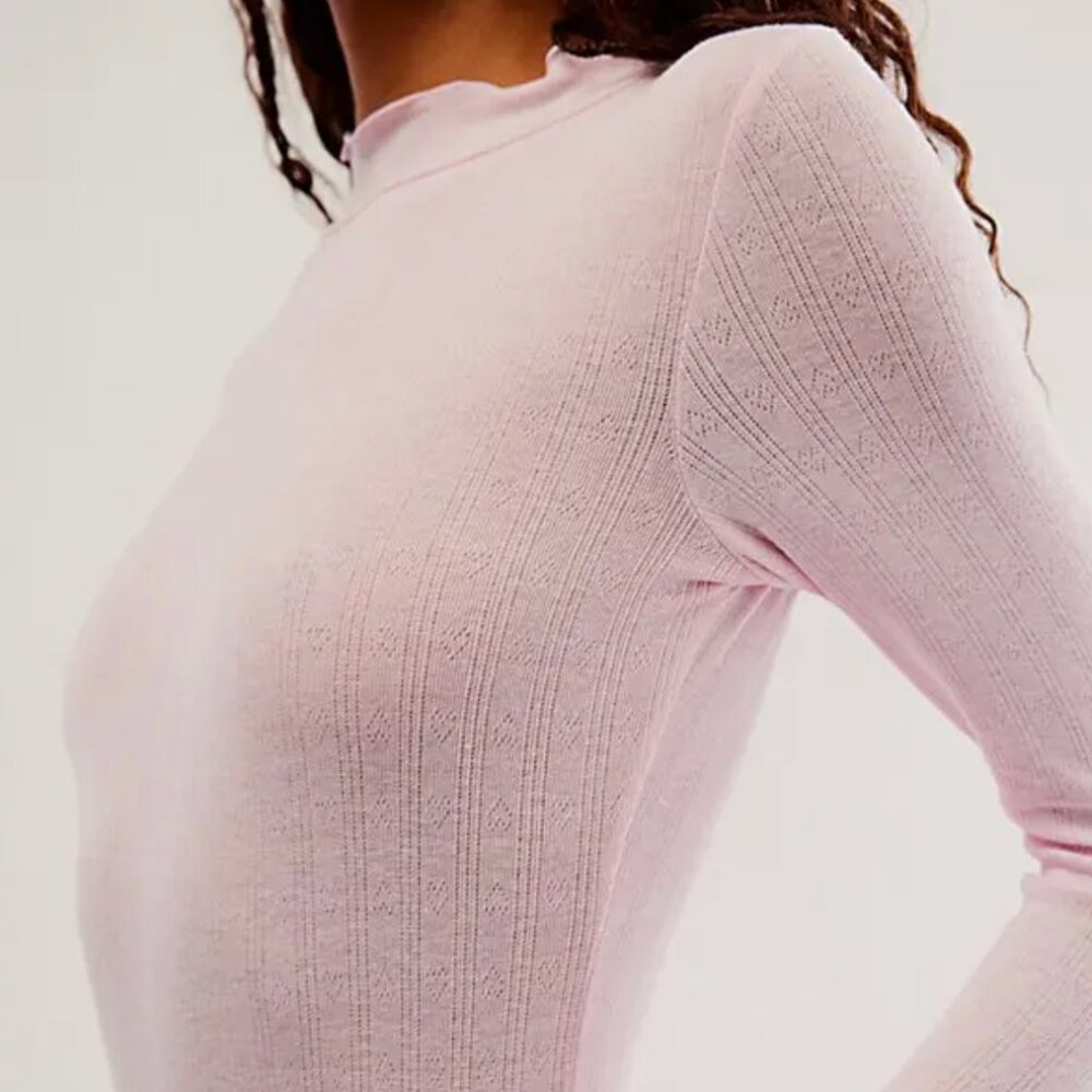 Free People-Weekend Vibe Mock Neck Bodysuit in Pink